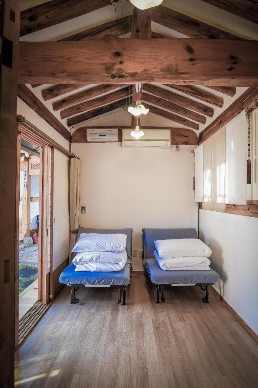 Cheong Yeon Jae Hanok Hotel Seoul Exterior foto
