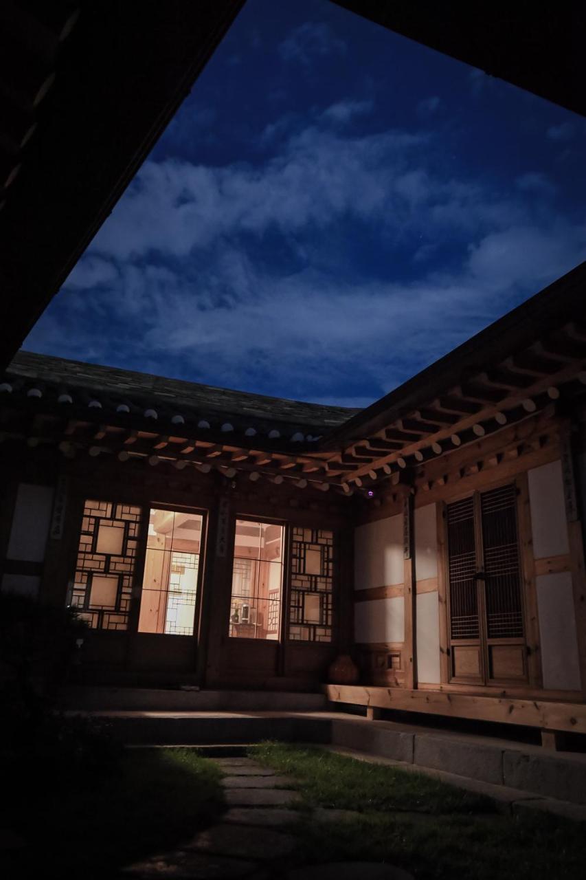 Cheong Yeon Jae Hanok Hotel Seoul Exterior foto